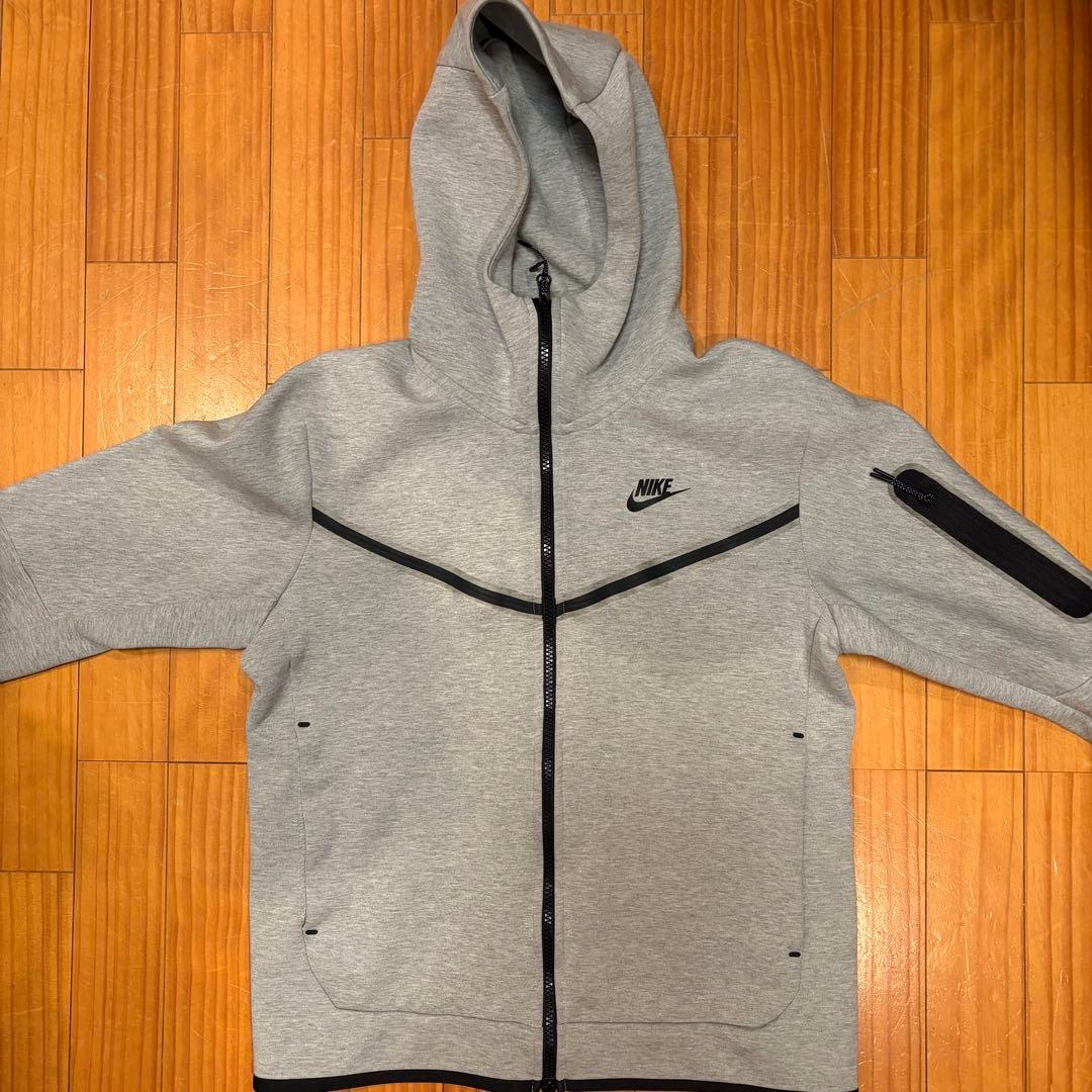 ナイキ パーカー NIKE TECH FLEECE FULLZIP - メルカリ