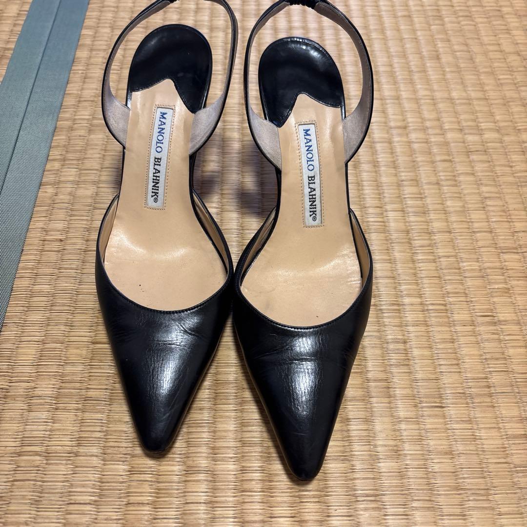 MANOLO BLAHNIK マノロブラニク パンプス ポインテッドトゥ　38