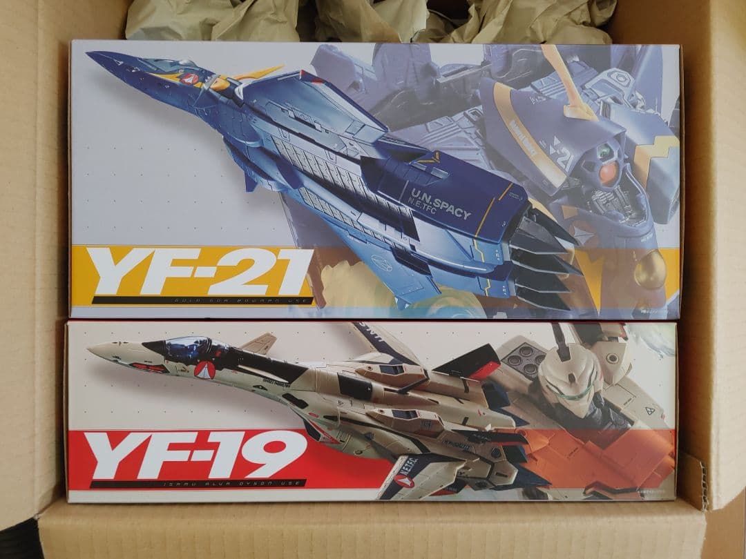 DX超合金 YF-19 エクスカリバー(イサム機)＆YF-21(ガルド機)
