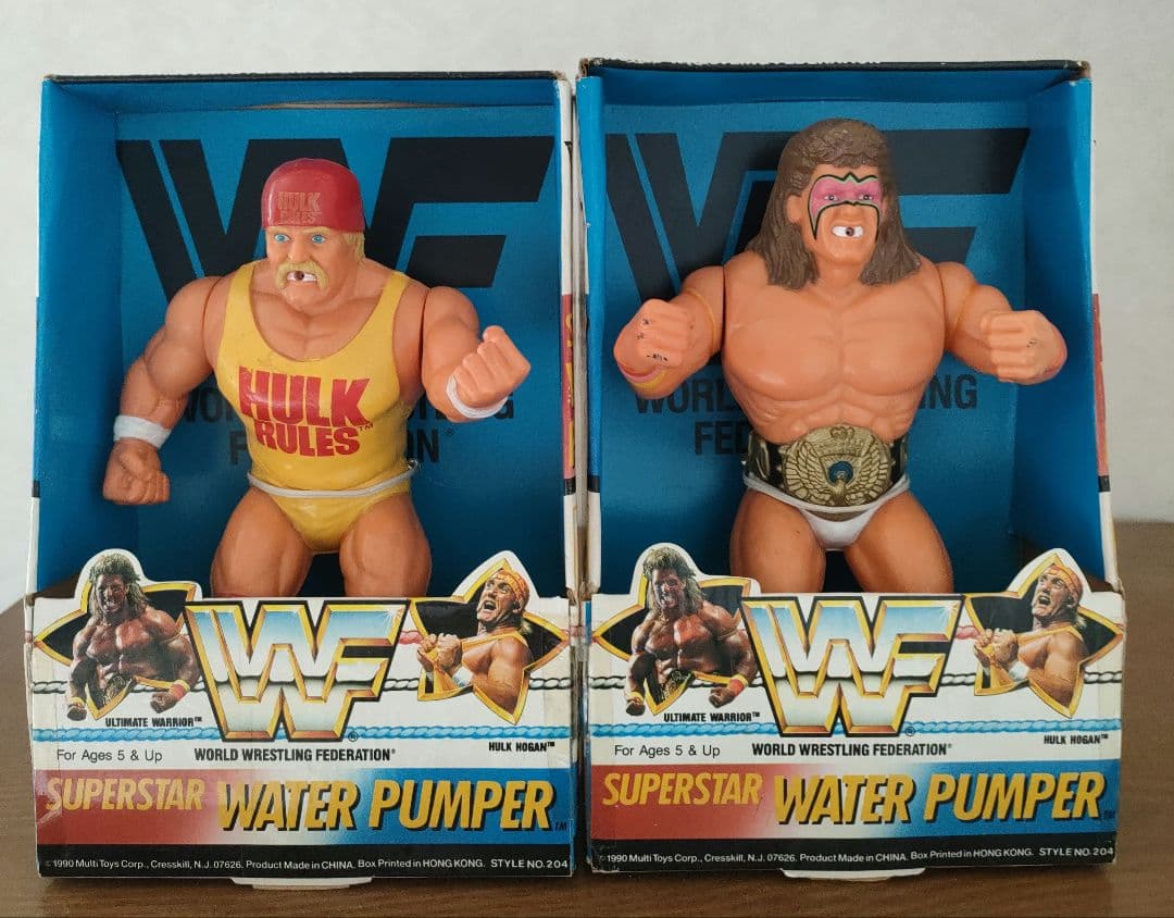 WWF スーパースター 水鉄砲ハルク・ホーガン　アルティメットウォリアー