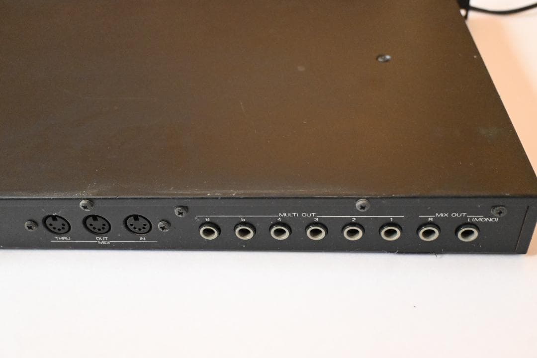 Roland D-110 ラックマウントMIDI音源モジュール - メルカリ