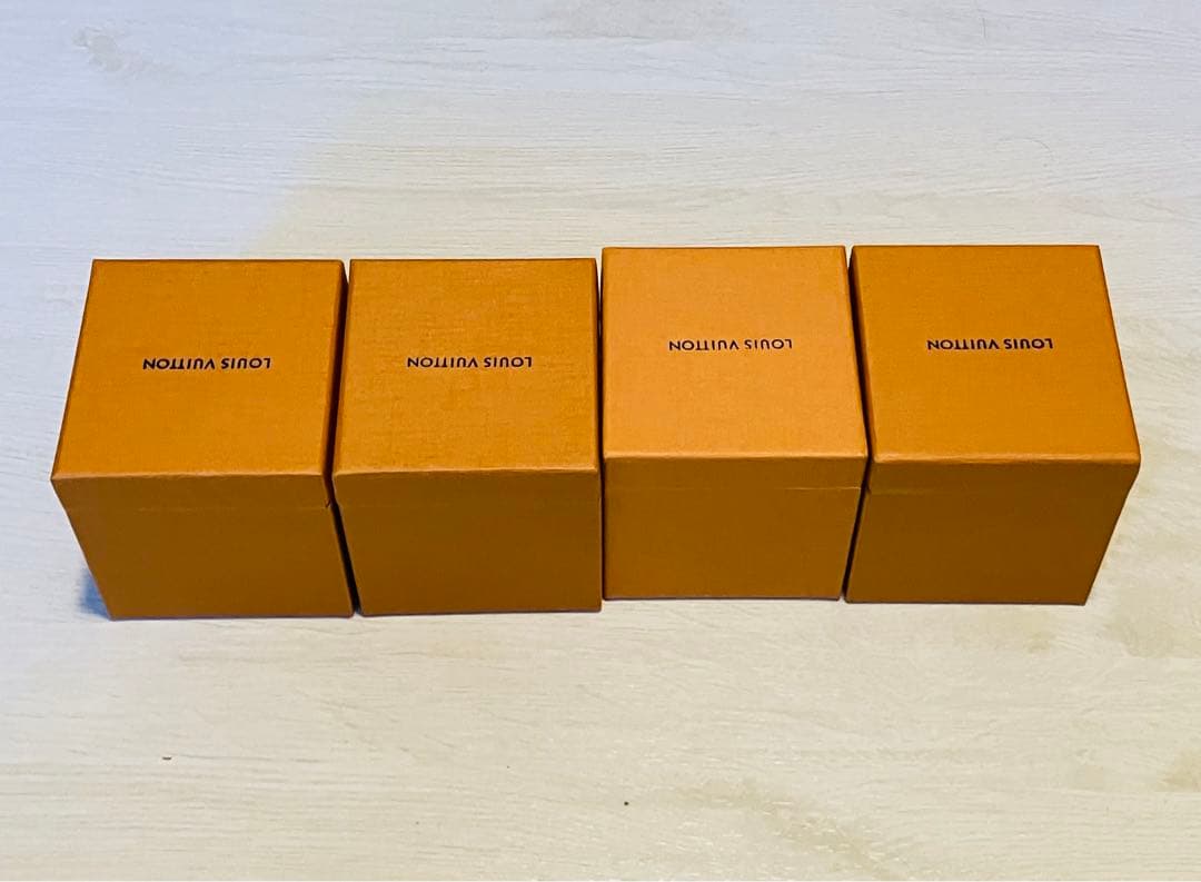 LOUIS VUITTON ネックレスケース 空箱 ギフト箱 4個 ネイビー - メルカリ