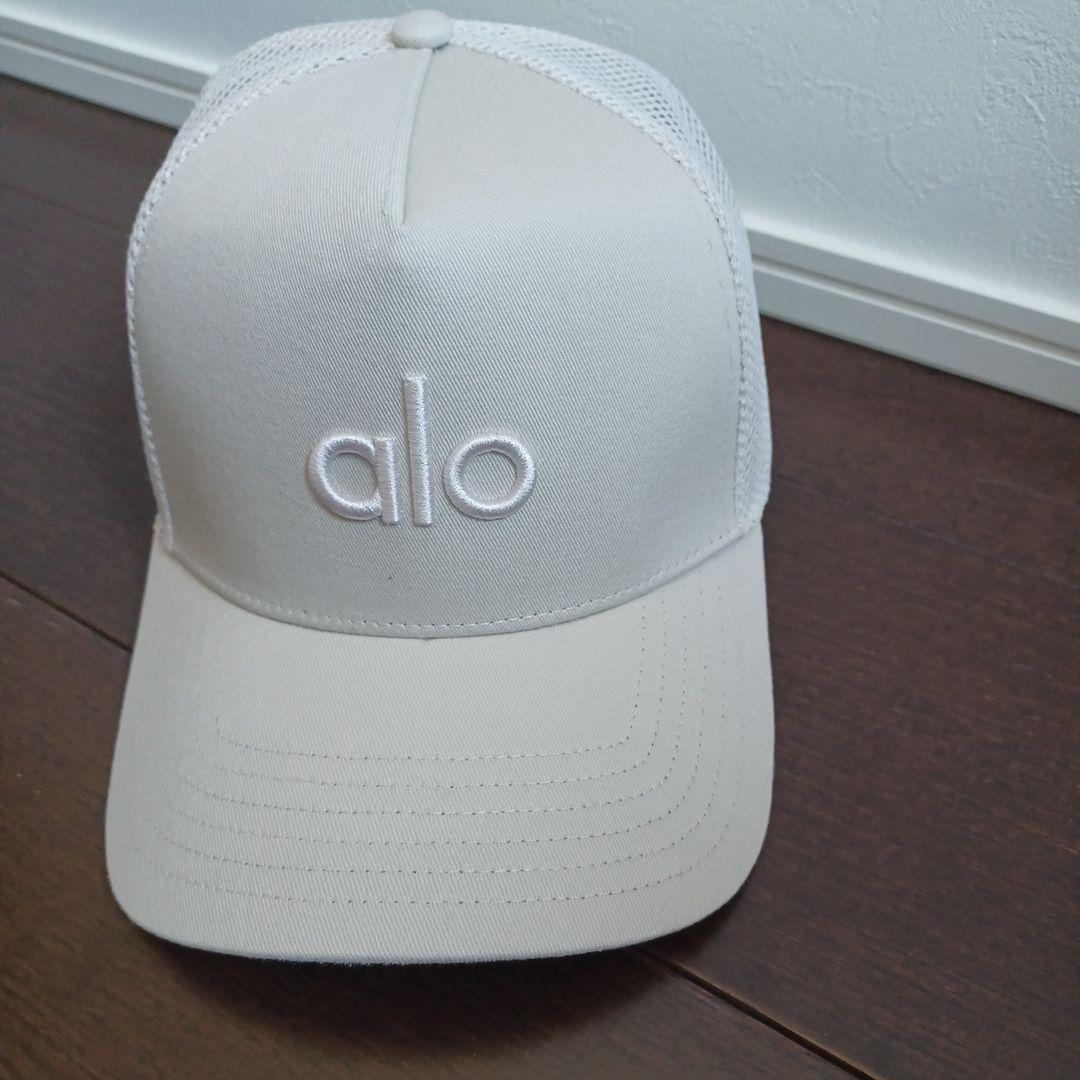 alo キャップ　ベージュ