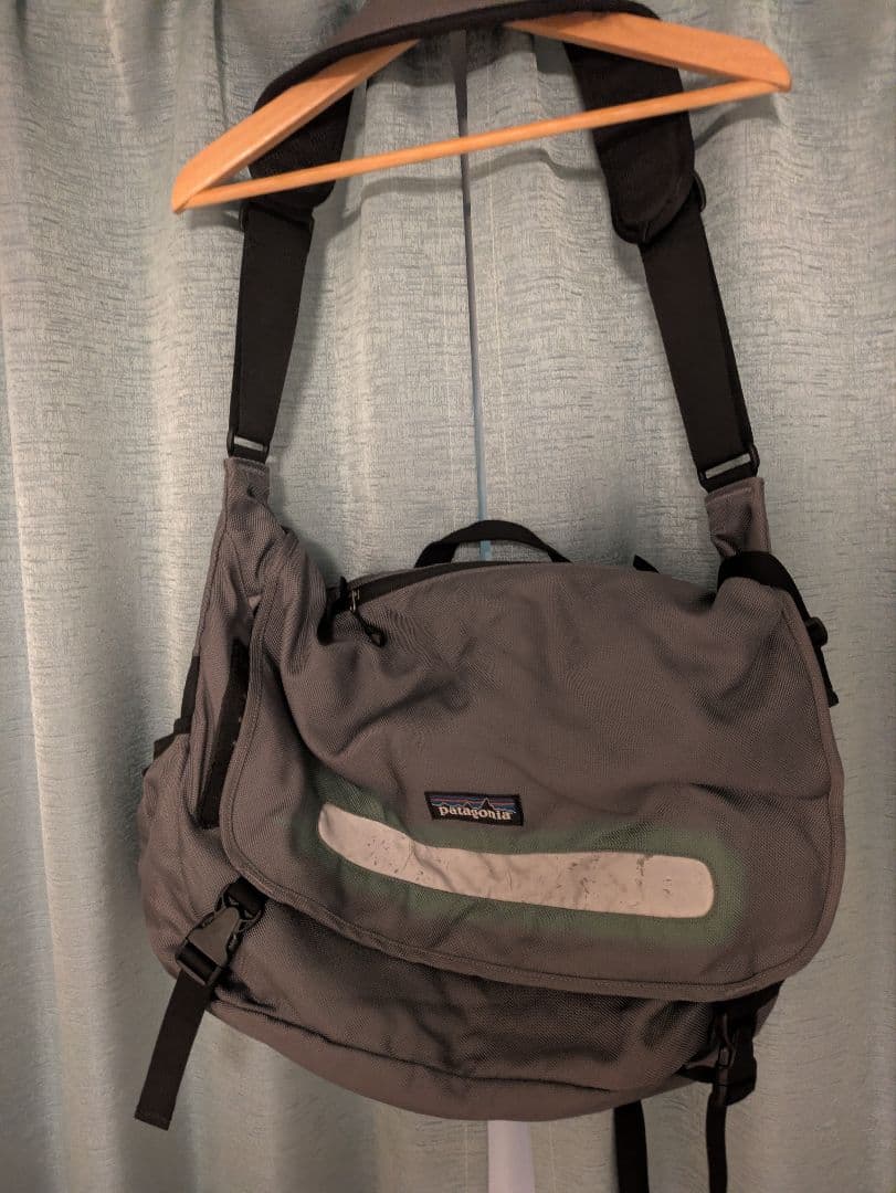 Patagonia Half Mass messenger bag ハーフマス Half Mass - P-6 – Patagonia Worn Wear®