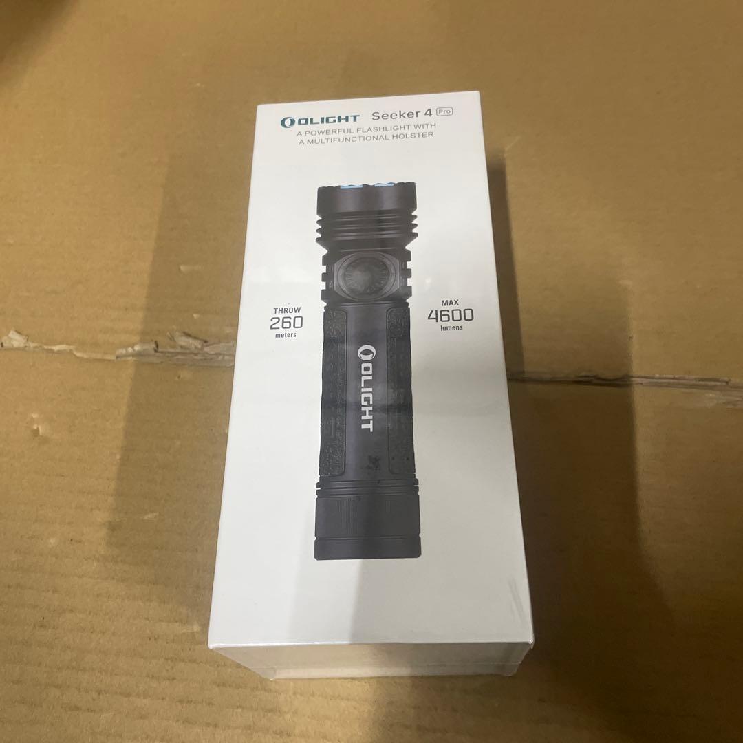 OLIGHT Seeker 4 Pro LEDライトBlack-CW Olight Seeker 4 Pro Matte Black 4600 Lumens - Blade HQ