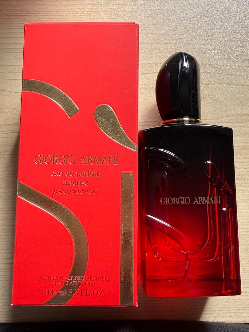 香水(女性用) Giorgio Armani Si Intense 100ml