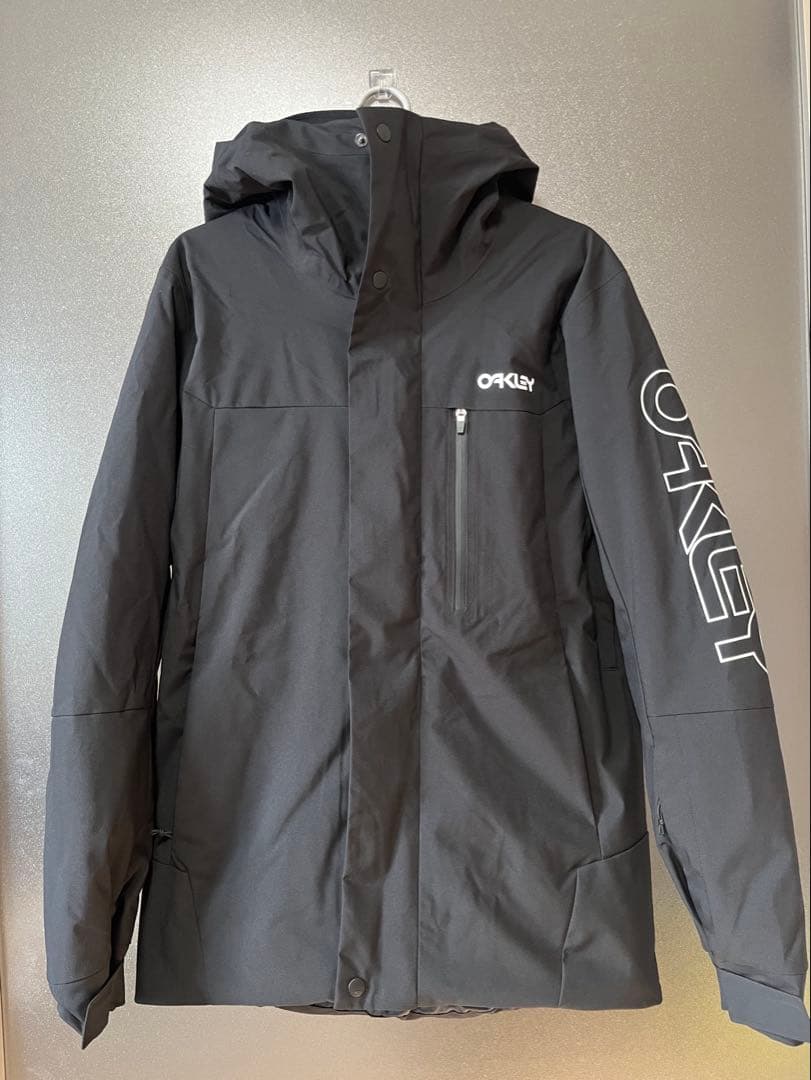 【未使用】オークリー スキーウェア 中綿 ジャケット FOA403653