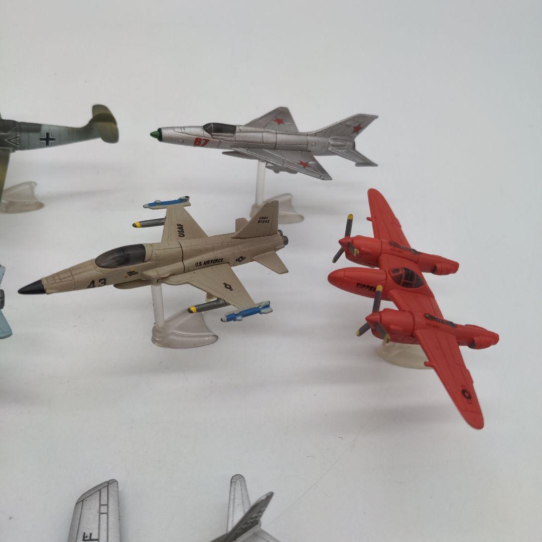 チョコエッグ世界の戦闘機シリーズ10種 - メルカリ