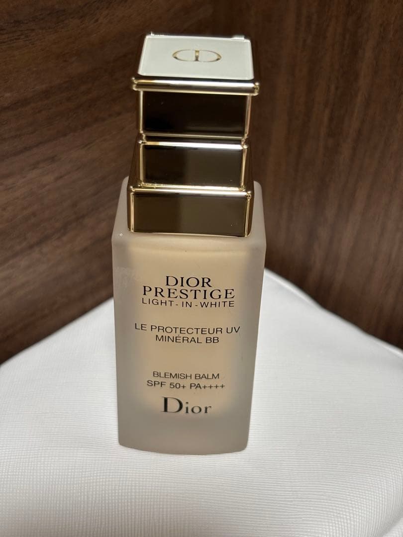 ディオール プレステージ ホワイト ル プロテクター UV ミネラル　BB 00