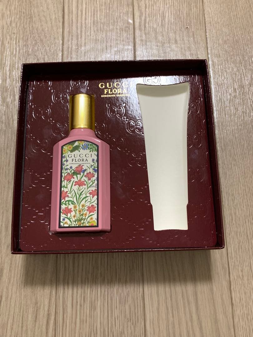 GUCCI FLORA ゴージャスガーデニア 50ml