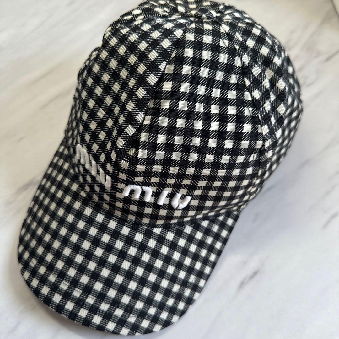 ミュウミュウ miumiu ギンガムチェック キャップ Sサイズ - メルカリ