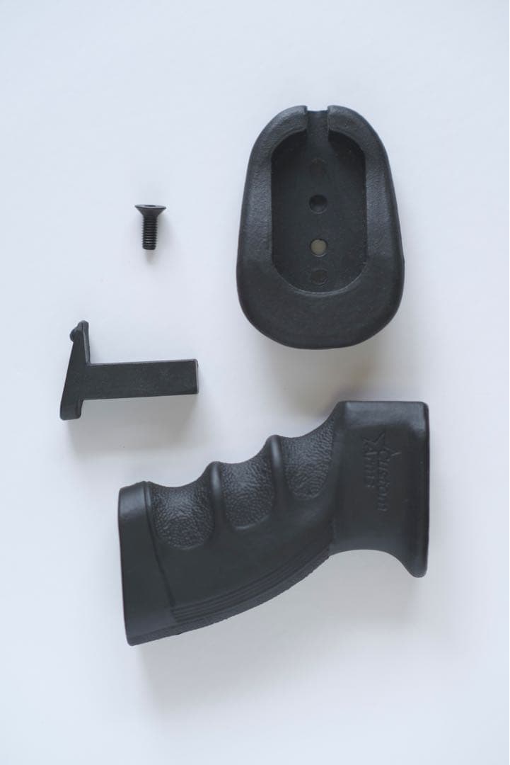 CustomArms AGS-74 Proピストルグリップ (EFT) 珍しい! このイケてるピストルグリップ、どうなっちゃったの？ : r