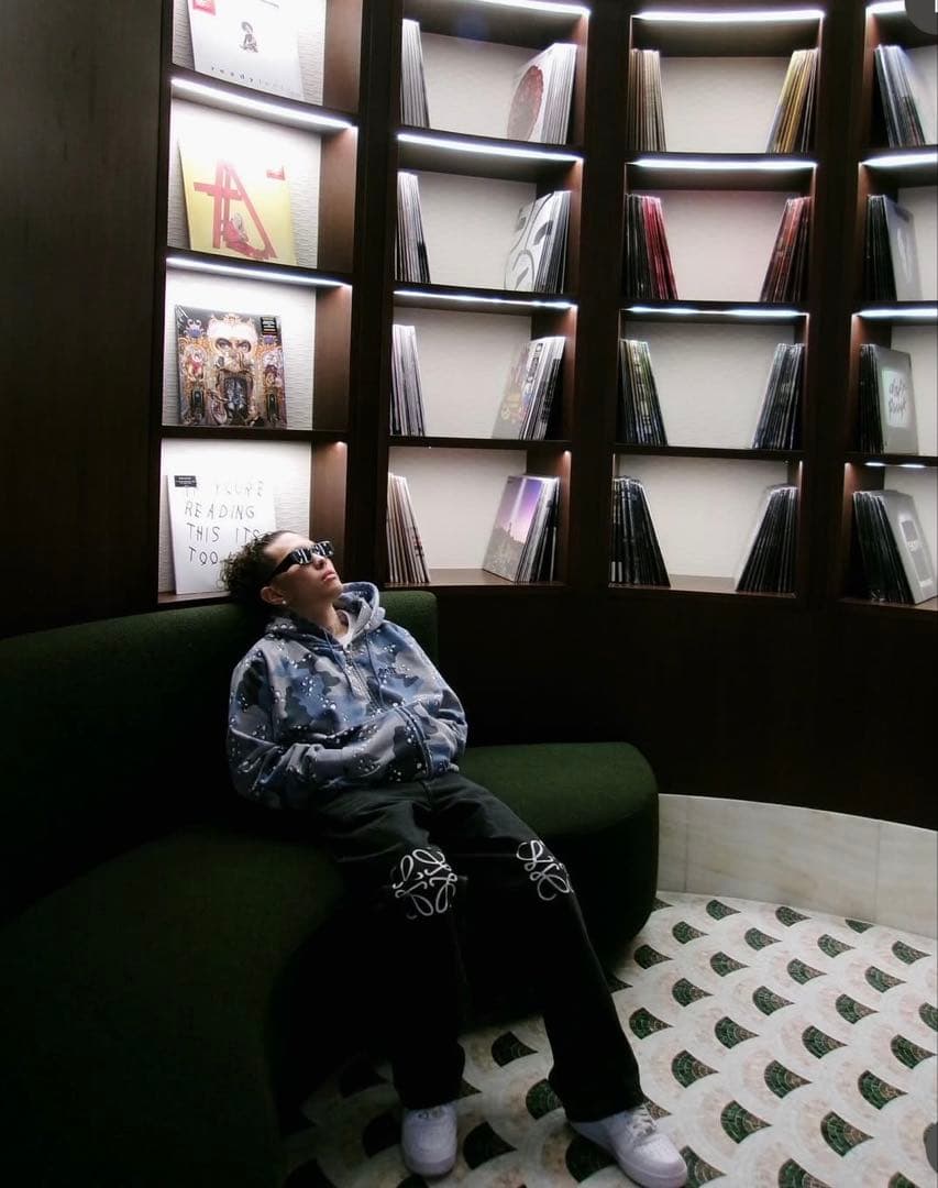 Tiji Jojo着用】Bott ジップパーカー Badhop - メルカリ