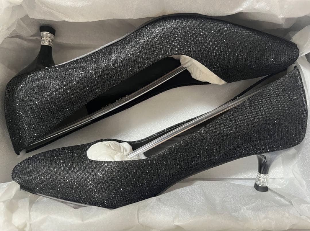 新品ジル スチュアート アーモンドトゥアシンメトリーパンプス23.5cm