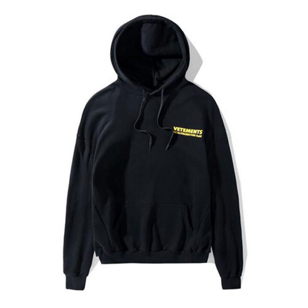 VITEMENTS ブラック フード付きパーカー