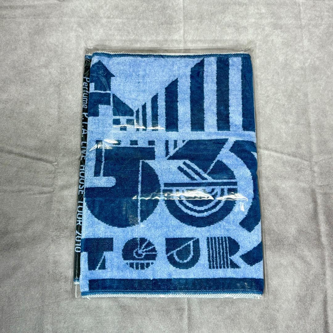 Perfume結成10周年!!!! ライブハウストゥワー グッズセット P05 - メルカリ