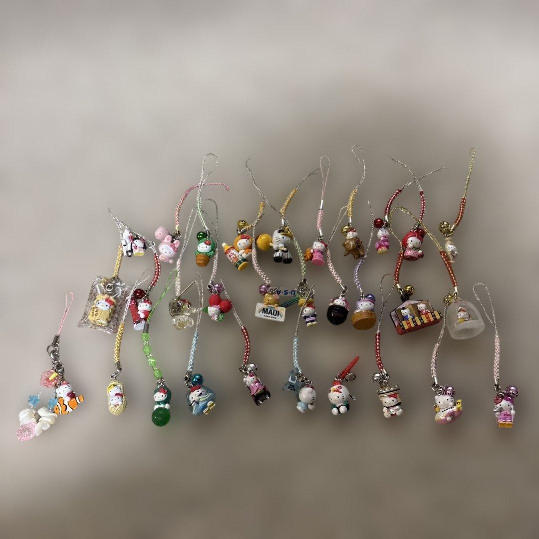 【レア】ご当地ハローキティ　根付け 30個まとめ売り