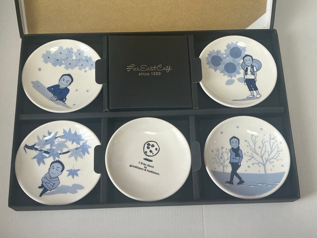 FAR EAST CAFE 小皿5枚セット③ 完売品　特製お箱入り　新品 MOOMIN x amabro JAPAN KUTANI -GOSAI- BOX SET 5枚セット ムーミン