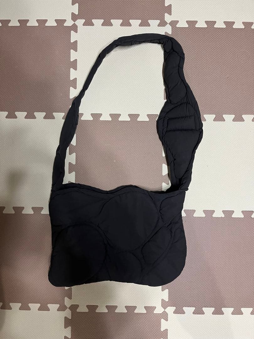 donkドンク crossbody blob bag ポーカーズ アツムさん着用|mercari