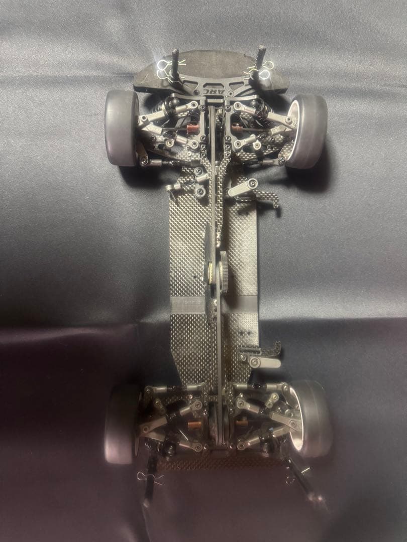 ARC A10-23ラジコンシャーシ