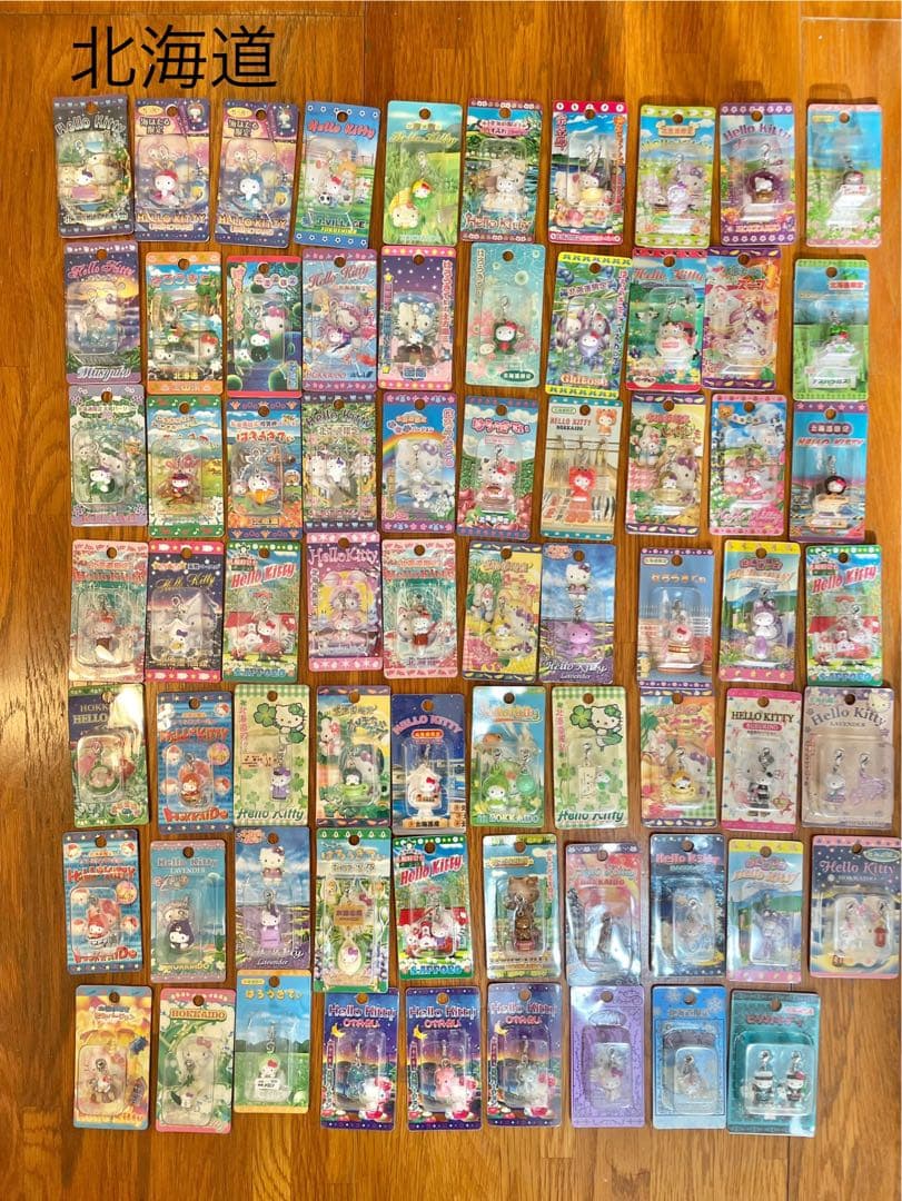 ハローキティご当地　まとめ売り約908個 51636c0a.jpg