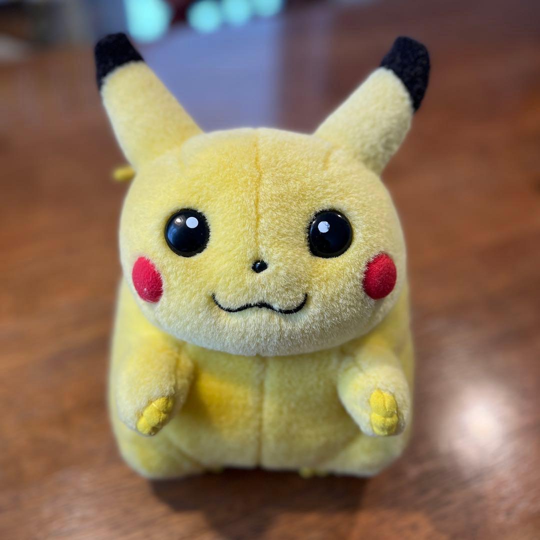 初期 ピカチュウ ぬいぐるみ おしゃべり 当時物 初期 ピカチュウ ぬいぐるみ ポケモン おしゃべり タグ付き