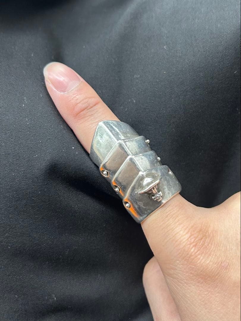 Vivienne Westwood アーマーリング