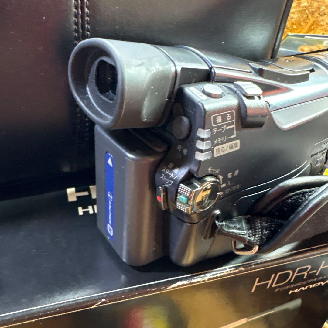 SONY ビデオカメラHDR-HC1 2005年グッドデザイン賞 おまけ多数 - メルカリ