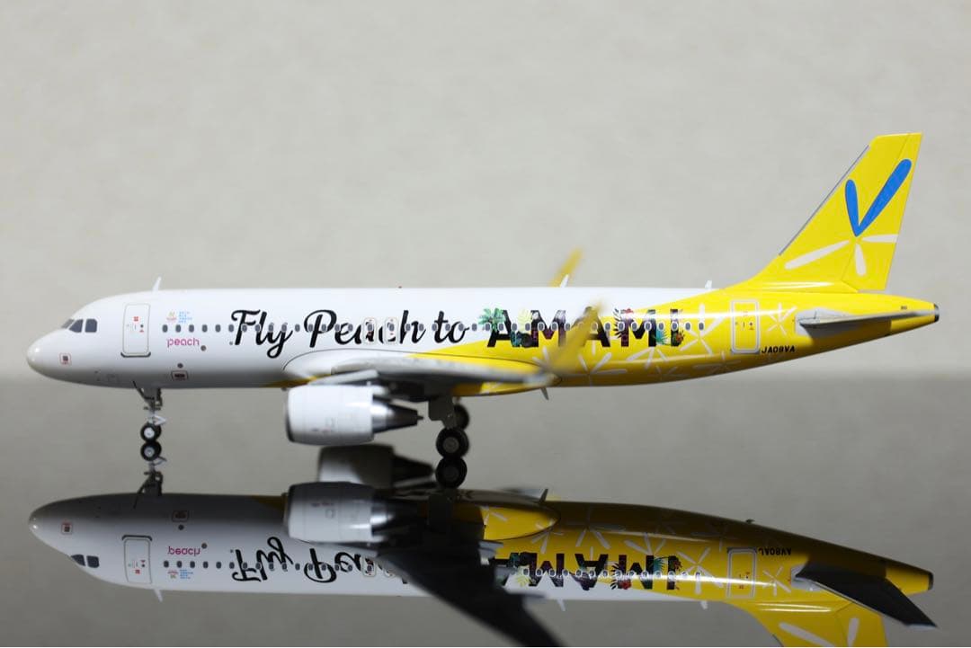 航空機・ヘリコプター Peach A320