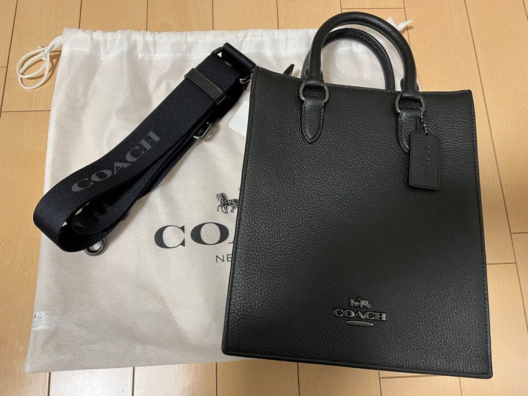 COACH コーチ　ブラック トートバッグ　ショルダーベルト付き　新品未使用