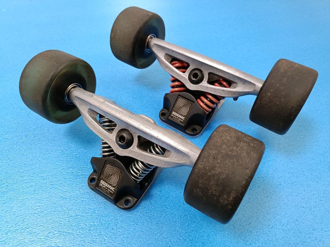 SEISMIC スプリングトラック ウィール付