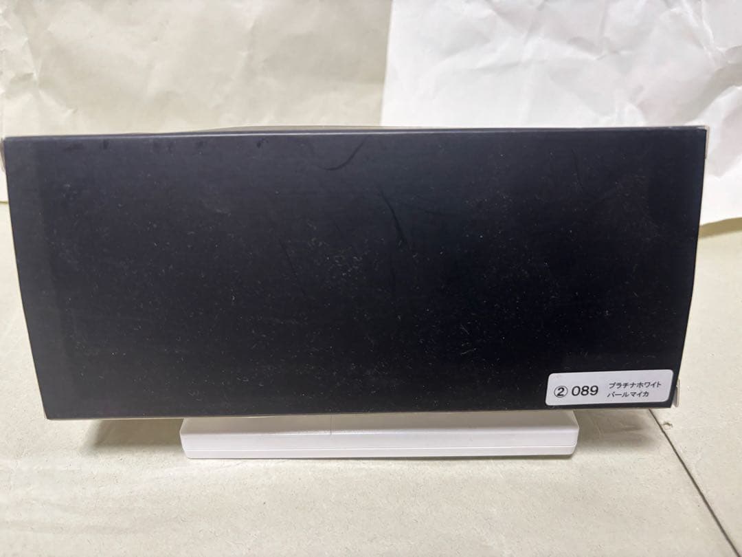 GRヤリス前期 ミニカー プラチナホワイトパールマイカ ケース付き