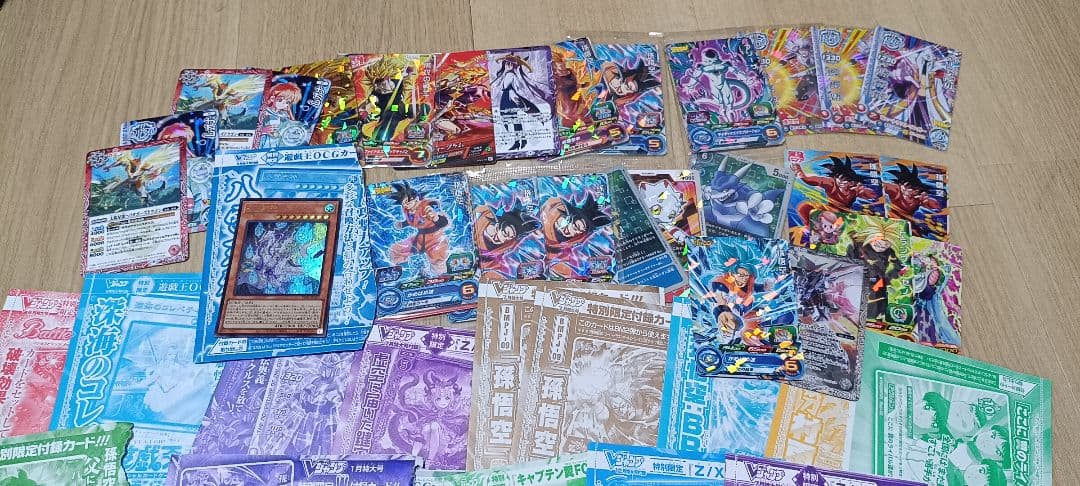 Vジャンプ付録まとめ売り - メルカリ