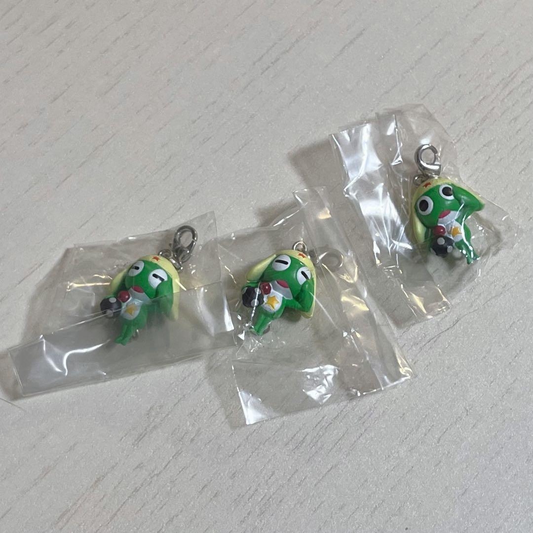 ケロロ軍曹 ファスナーチャーム セット シール付き - メルカリ