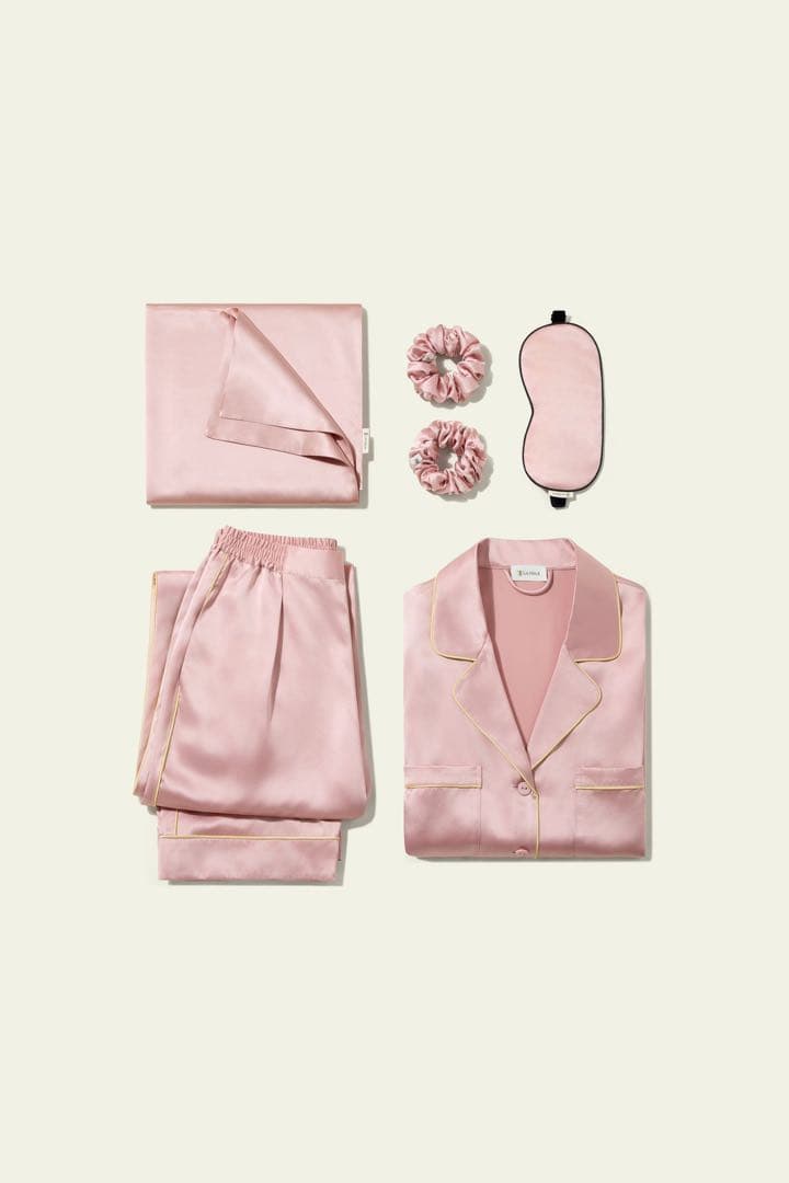 【新品未使用65%オフ】lilysilk パジャマギフトボックスセット