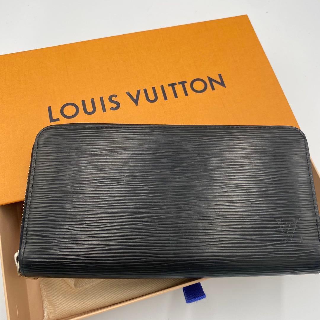 ！極美品！　ルイヴィトン　ラウンドファスナー　エピ　ブラック　12A LOUIS VUITTON ルイヴィトン エピ 黒 ブラック ノワール ジッピー