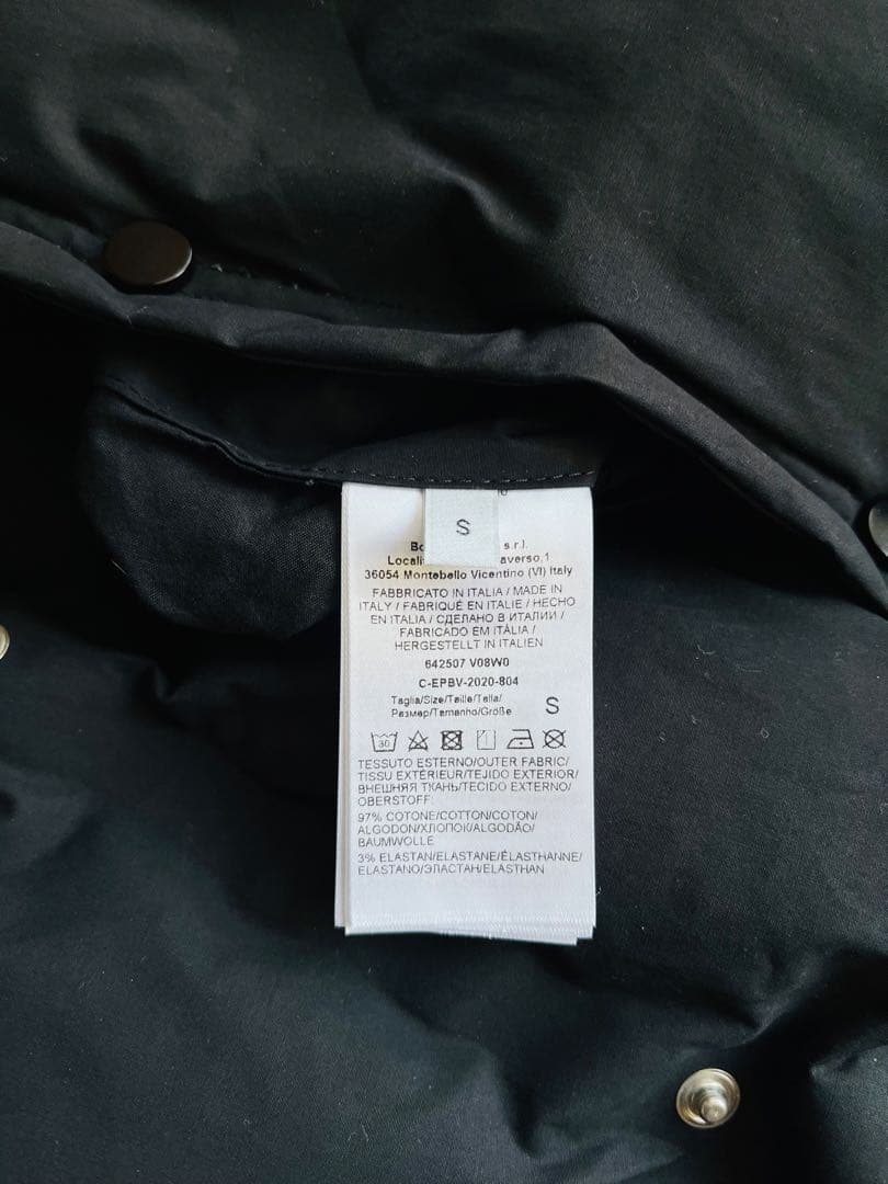 30万 BOTTEGA VENETA ショート ダウン ジャケット コート 黒S - メルカリ