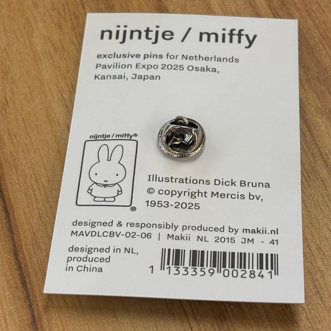 大阪万博 オランダ館 限定 ミッフィー 着物デザイン ピンバッジ - メルカリ