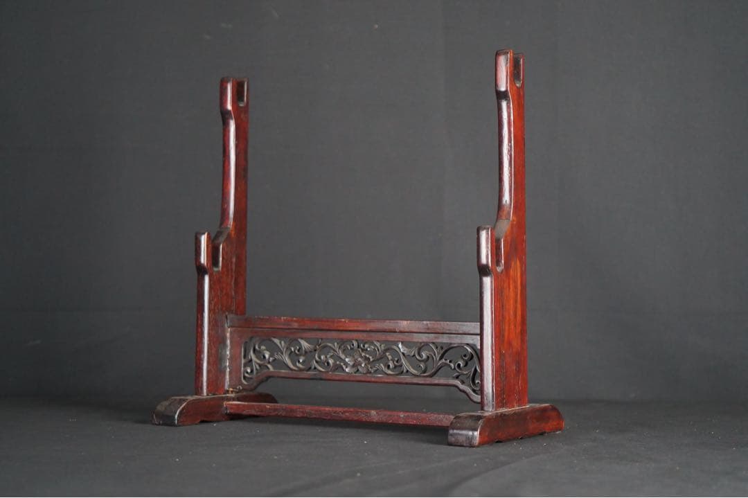 唐木花梨 唐草花透かし 二振掛用 刀掛け 武具 刀装具