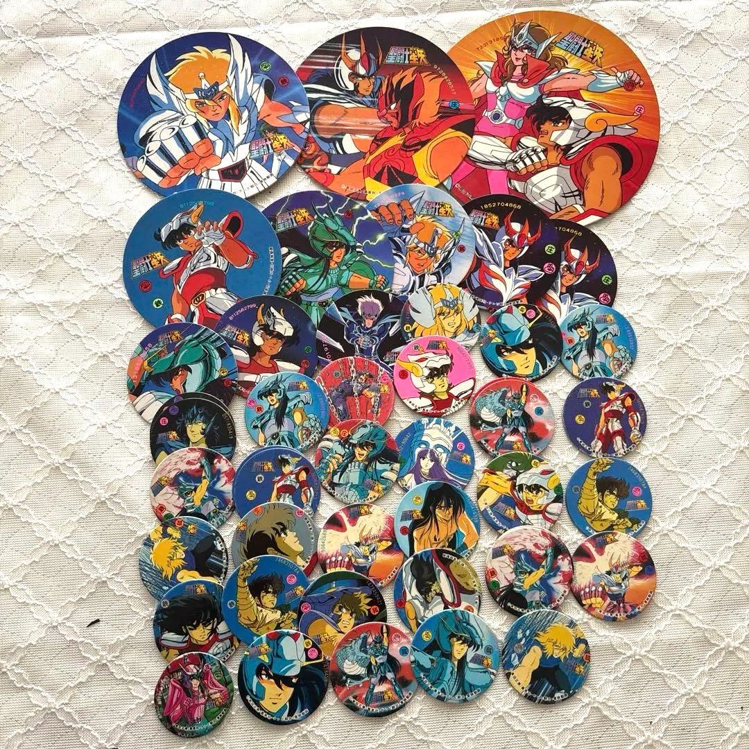 当時の品！聖闘士星矢 メンコ47枚 車田正美 氷河 紫龍 - メルカリ