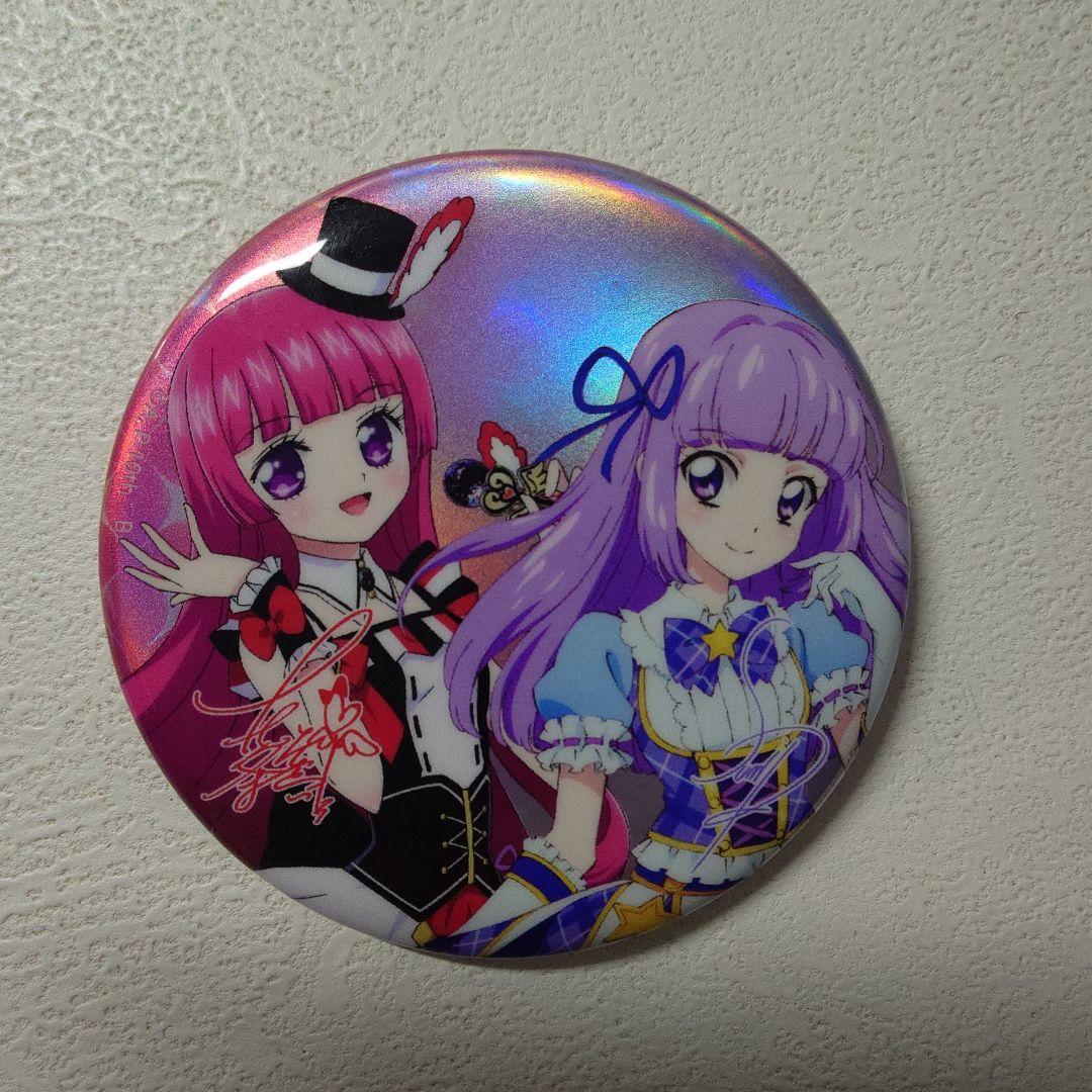 アイカツ！×プリパラ 出会いのキセキ 缶バッジ スミレ＆そふぃ サイン