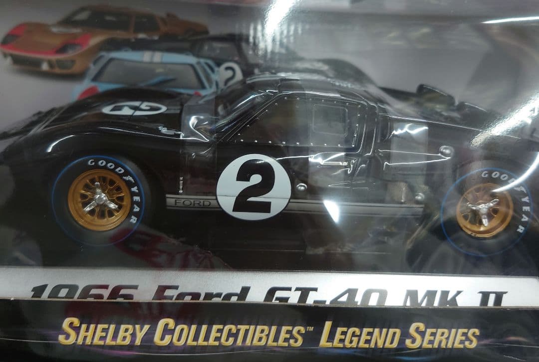 1/18 フォードGT-40 MK2　 Shelby Collectibles