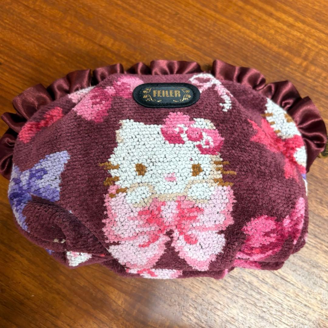 フェイラー　ハローキティ フリル付きポーチ