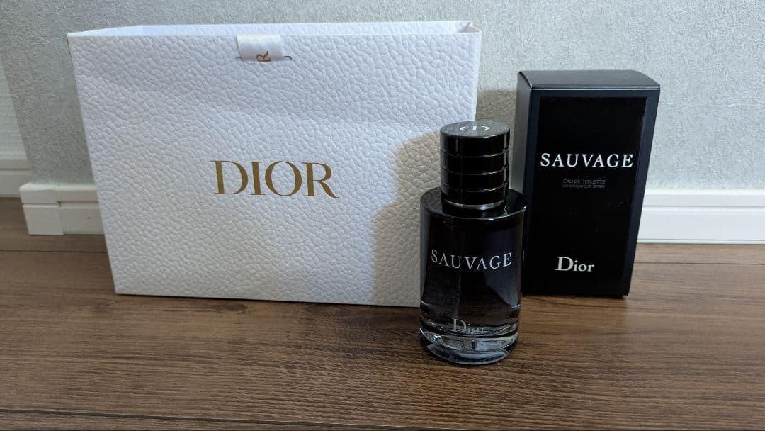 Dior Sauvage 香水 男性用 サンプル付