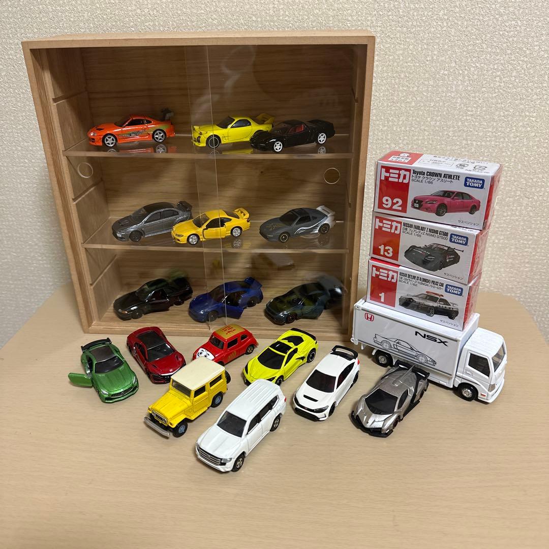 トミカ ミニカー 21台セット 木製ケース付き