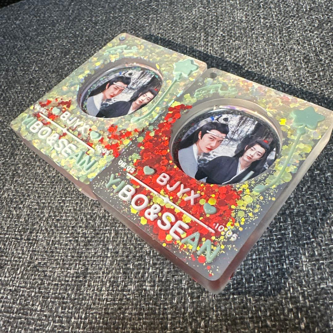 王一博 肖戦 陳情令 プレーヤー型 自立式レジンスタンド - メルカリ