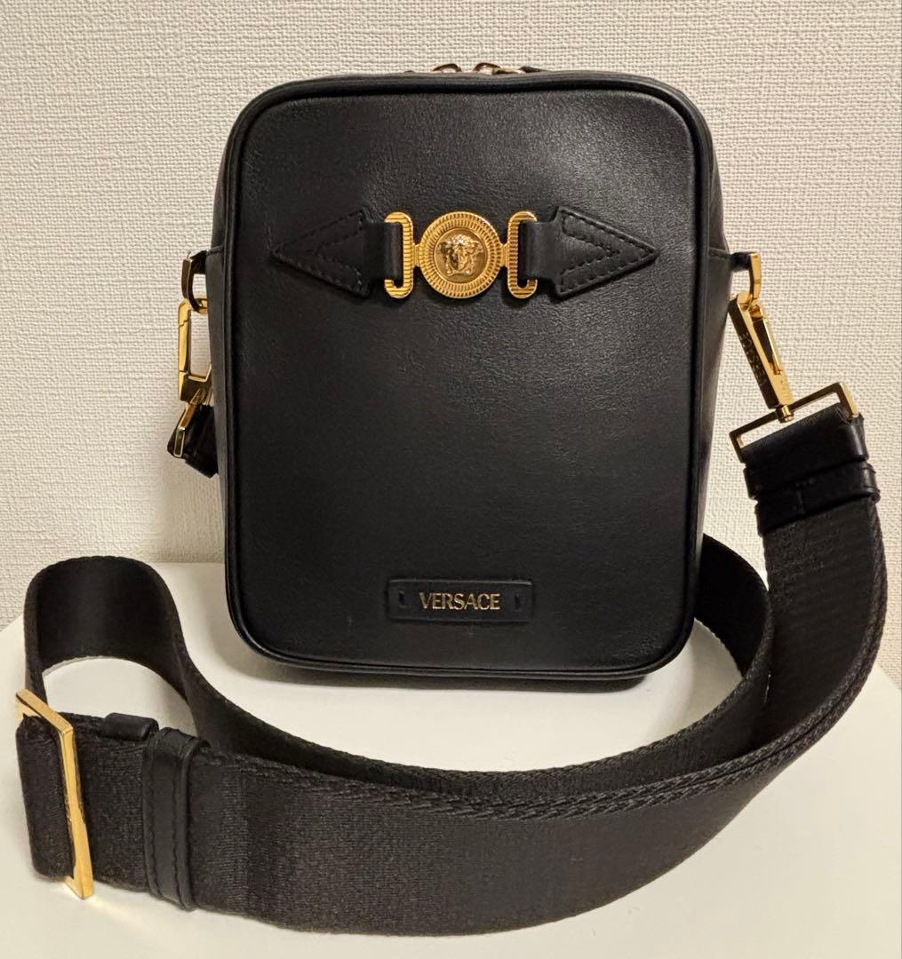 VERSACE⭐︎メデューサビギーメッセンジャーバッグ
