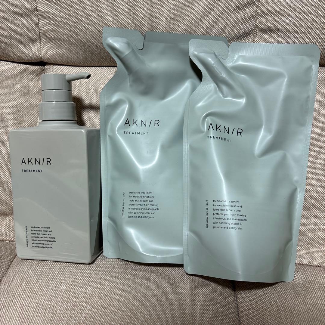 AKN/R トリートメント 本体+詰め替え２本