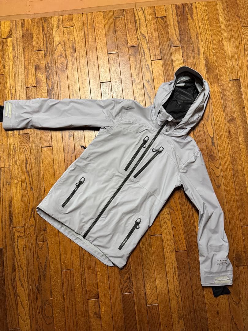 スノーボード volcom guch jacket size s