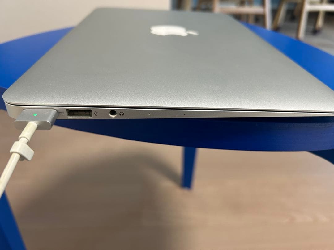 動作確認済】MacBook Air (11-inch, Early 2014)